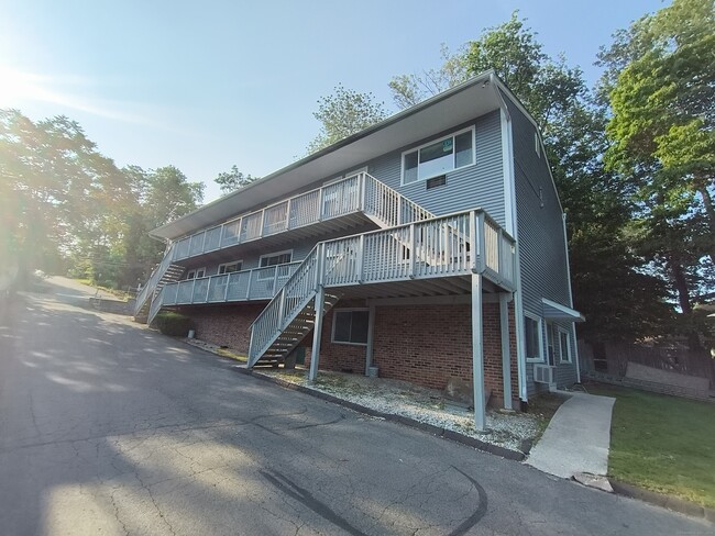 Building Photo - 143 Columbus Pl