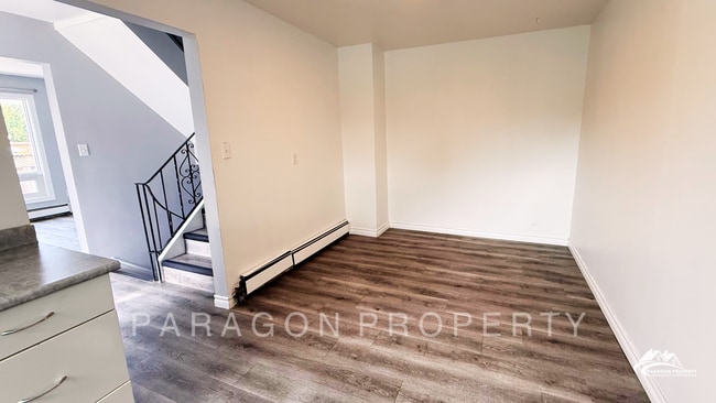 Building Photo - 101 Berry St