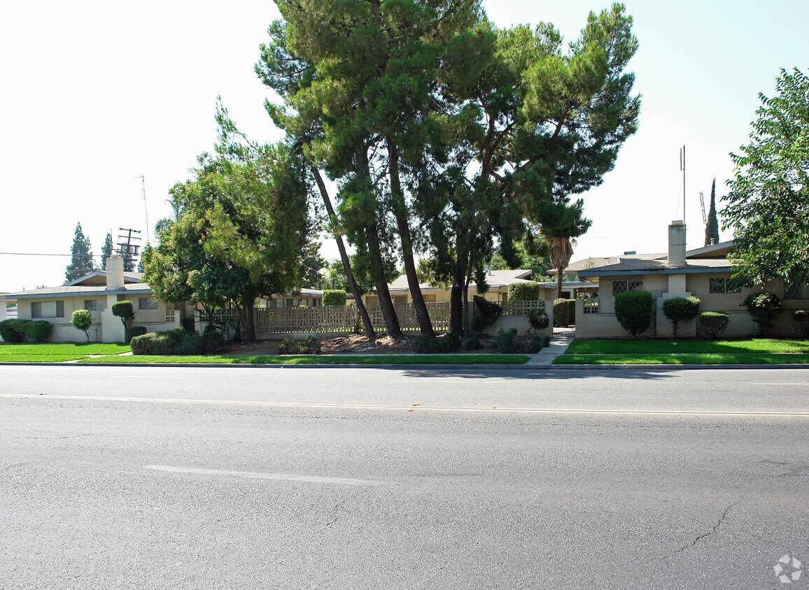 Foto del edificio - 1425 W Clinton Ave