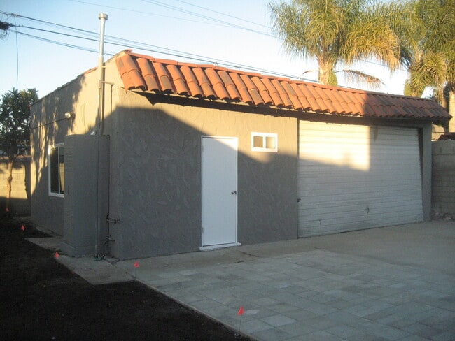Building Photo - 1307 W M St