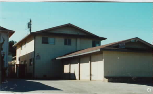 Building Photo - 3148 Williamsburg Dr
