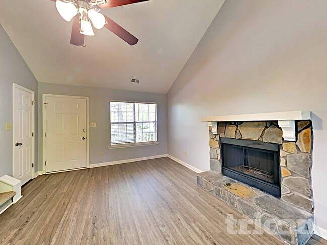 Building Photo - 536 Woodstone Rd