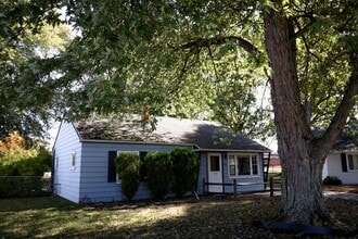 Building Photo - 221 Melamad Ct