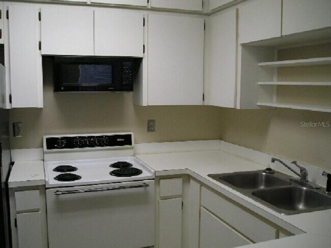 Foto del edificio - 603 S Melville Ave