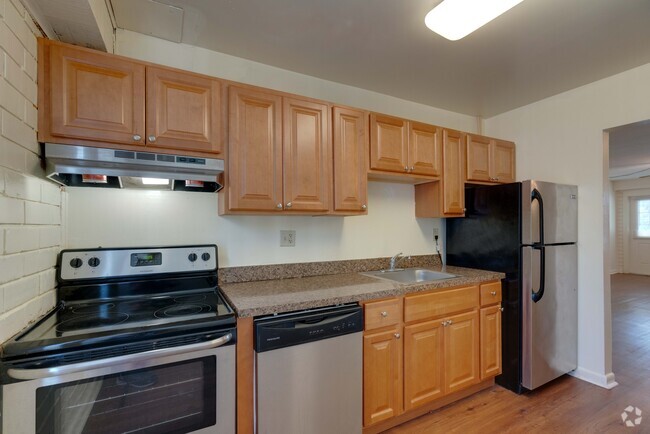 2BR,2BA - 1.000SF - Williamsburg Village Apartments