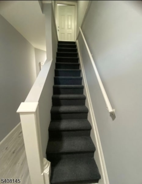 Building Photo - 315 Smith St