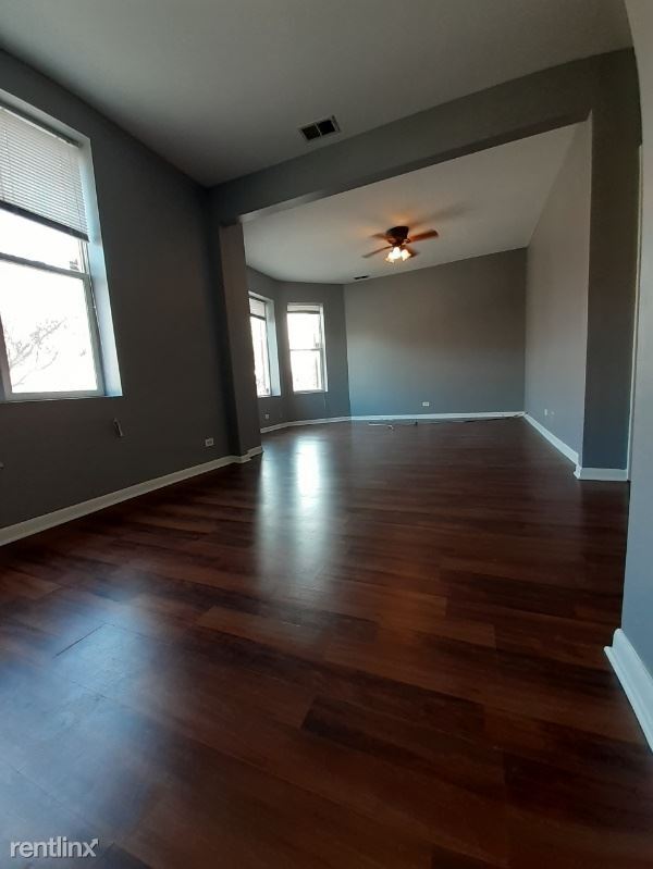 Foto del edificio - 4622 S Calumet Ave