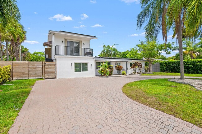 Foto del edificio - 865 NE 23rd Terrace