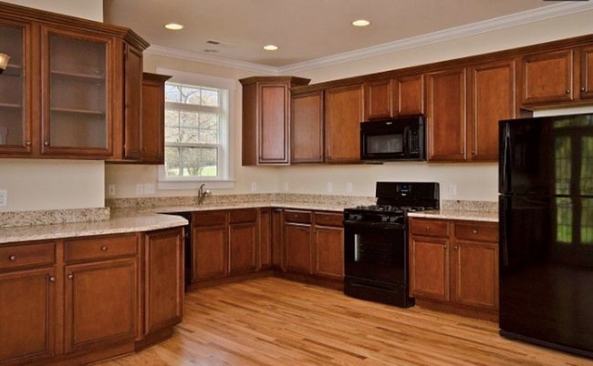 Building Photo - Townhouse walking distance from Black Moun...