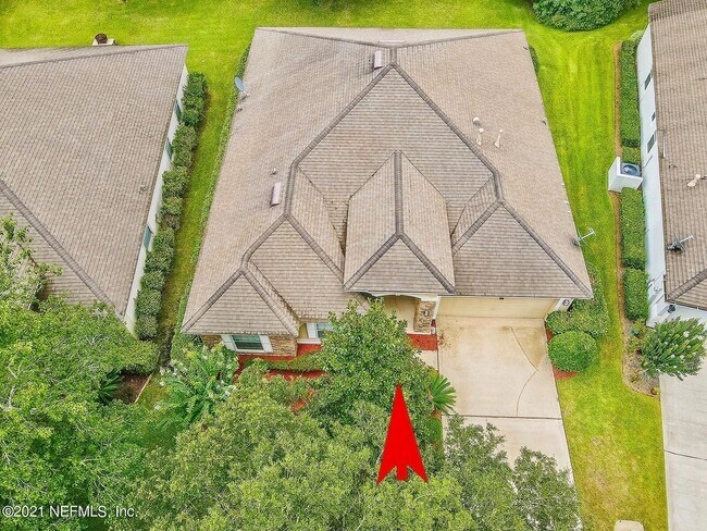 Foto del edificio - 6466 Ginnie Springs Rd