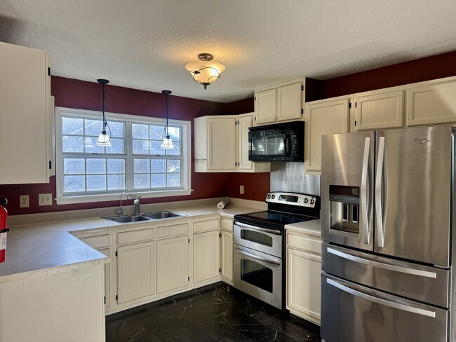 Foto del edificio - 107 Plantation Blvd