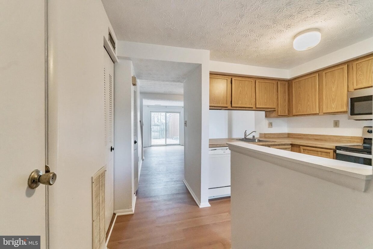 8722 Susquehanna St, Lorton, VA 22079 Townhome Rentals in Lorton VA