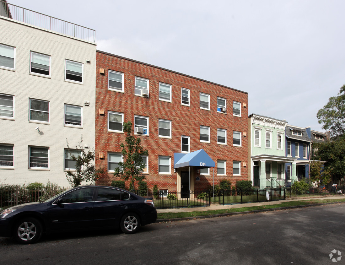Primary Photo - 1314 K St SE