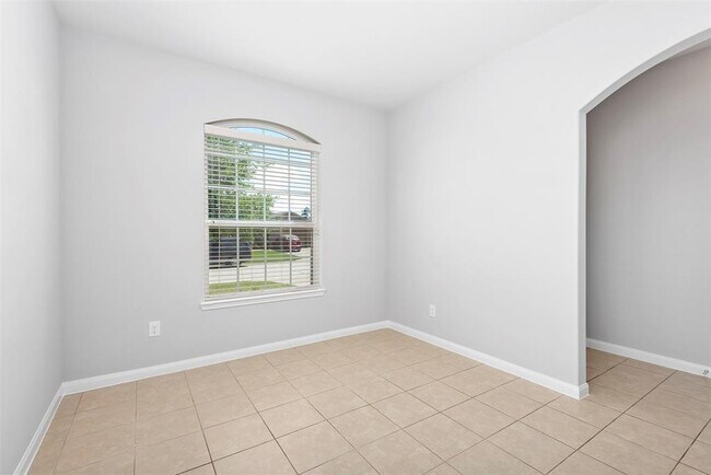 Building Photo - 22718 Rustic Brick Ave