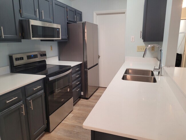 Foto del edificio - 8919 Eagleview Dr