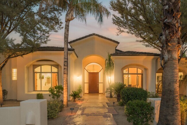 Foto del edificio - 9215 N Invergordon Rd