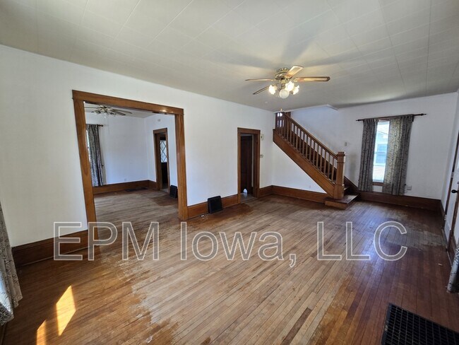 Foto del edificio - 302 Long St