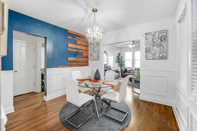 Building Photo - 10516 S Eggleston Ave