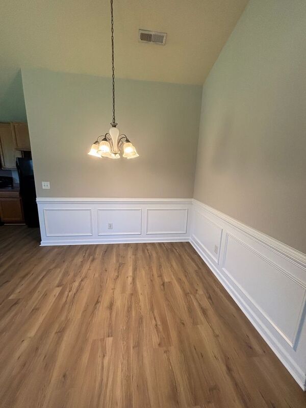 Building Photo - 504 Savannah River Dr