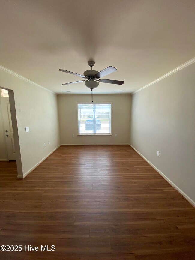 Foto del edificio - 215 Boyington Pl Rd