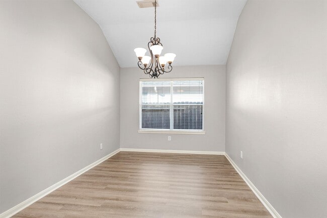 Building Photo - 32126 Annice Ln