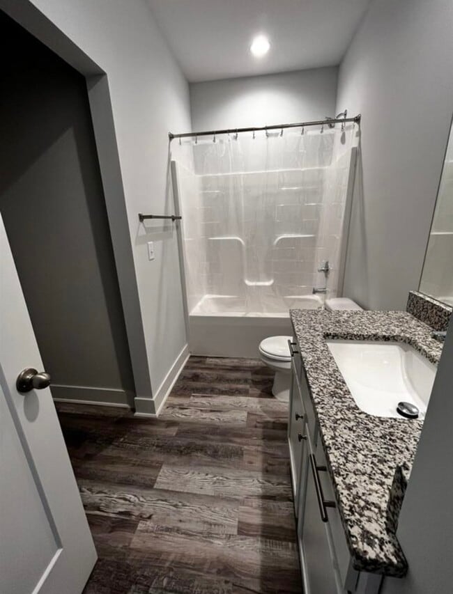 Foto del edificio - 5480 N Colburn Ct