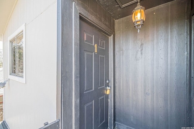 Building Photo - 2323 Arbor Pl