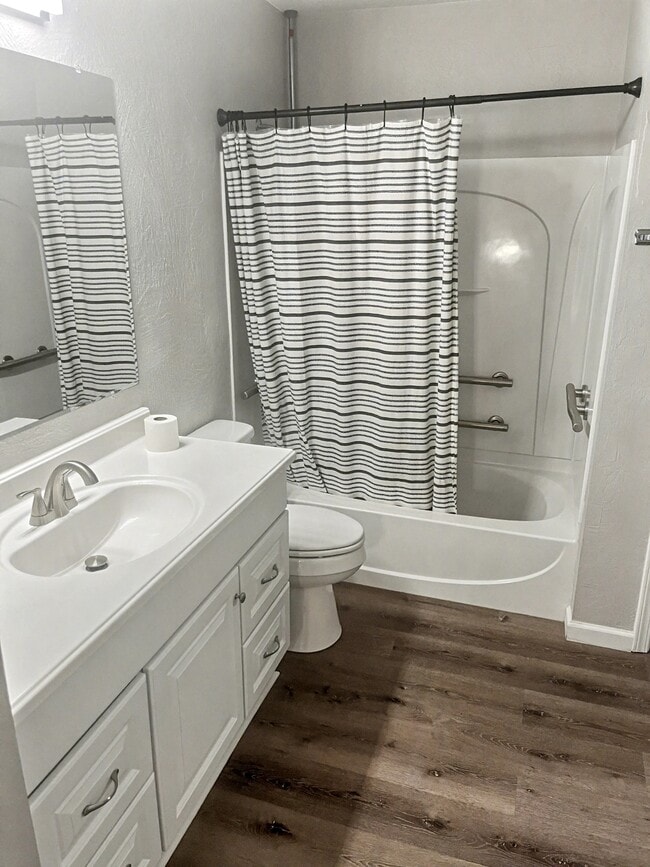 Building Photo - 131 Sorcerer Ct