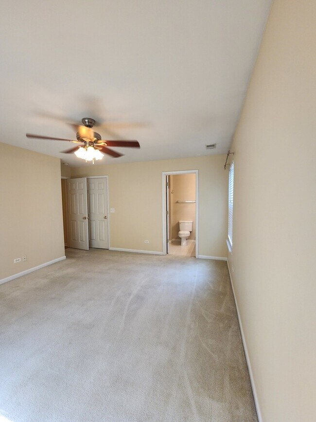 Foto del edificio - 1171 N Red Oak Cir