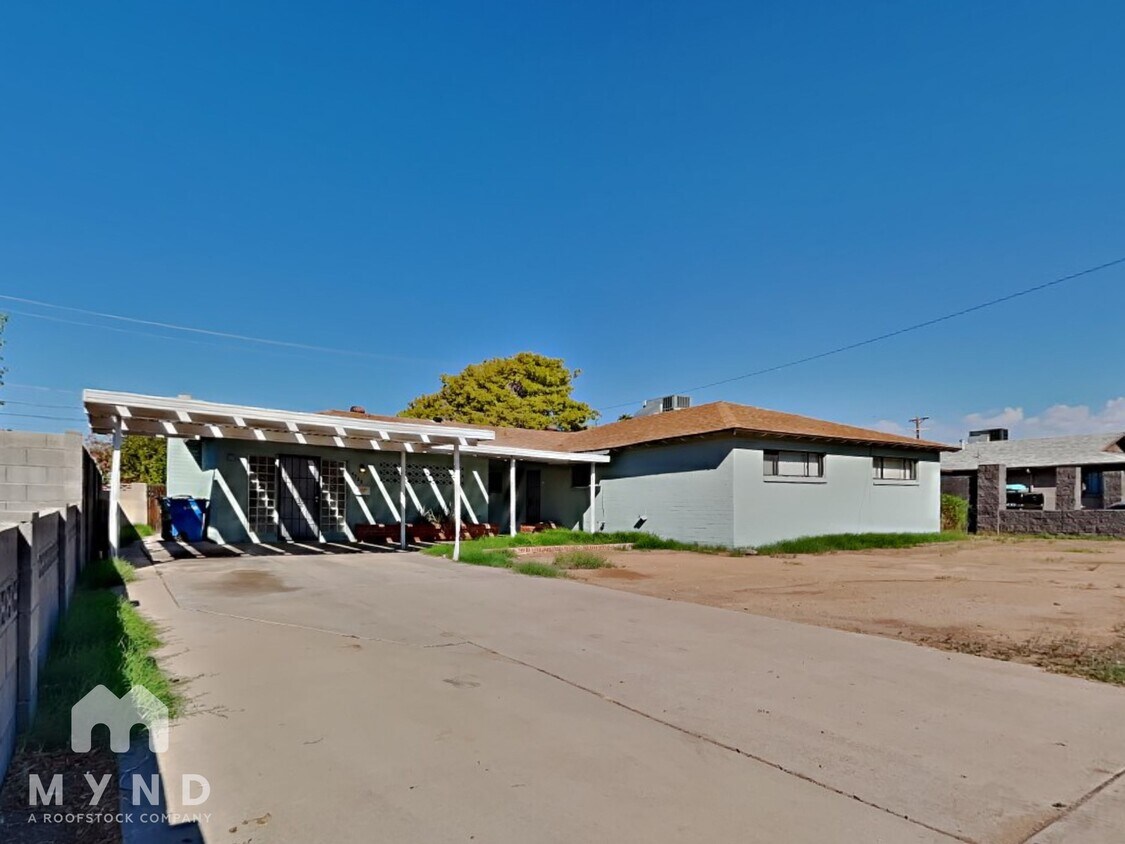 Foto principal - 4520 N 53rd Ave