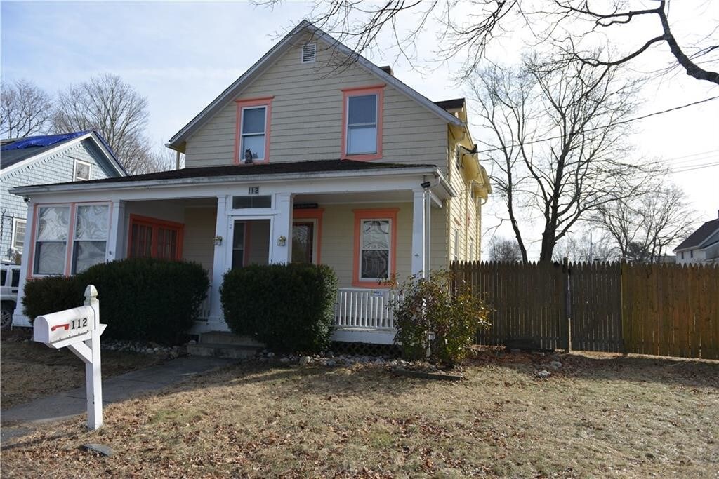 Primary Photo - 112 Park Ave