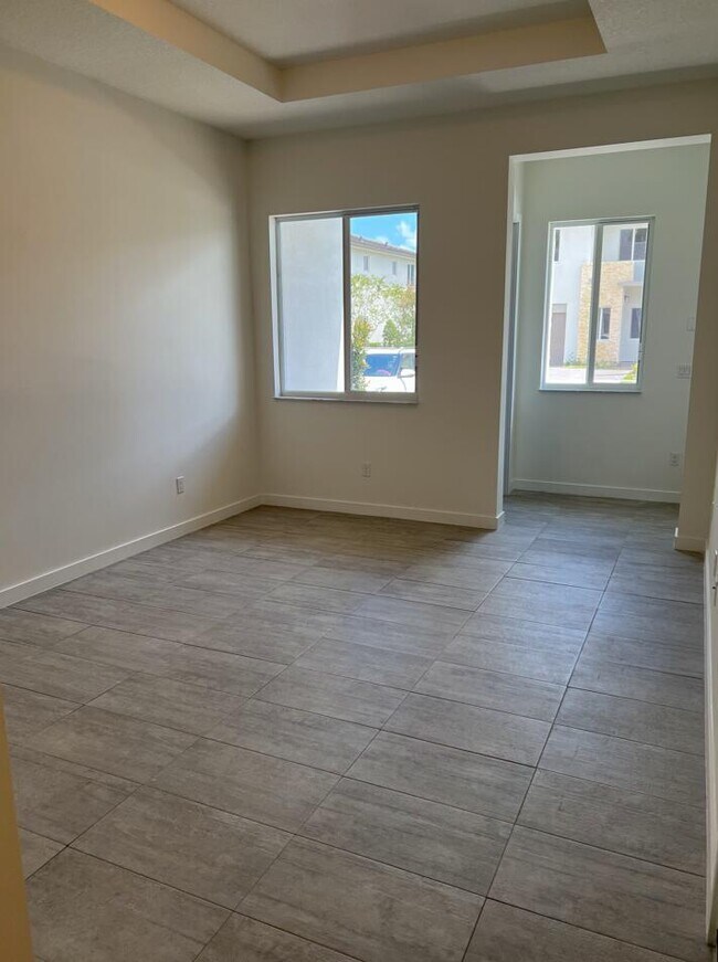 Foto del edificio - 1510 Pioneer Way