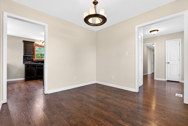 Building Photo - 3364 N Henderson Way