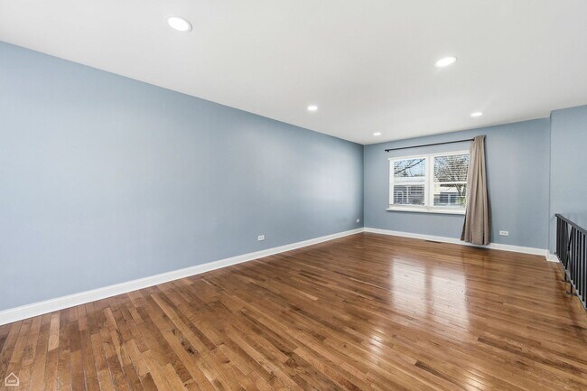 Building Photo - 22180 Navaho Ave