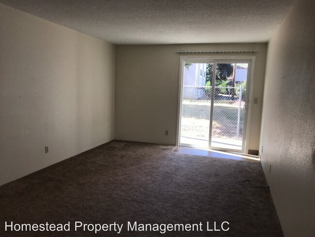 Foto del edificio - 662-678-680 Dietz Ave NE