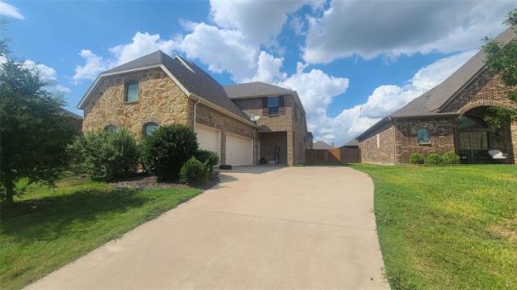 Building Photo - 3229 Le Manns St