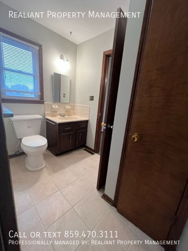 Foto del edificio - 118 Robin Rd