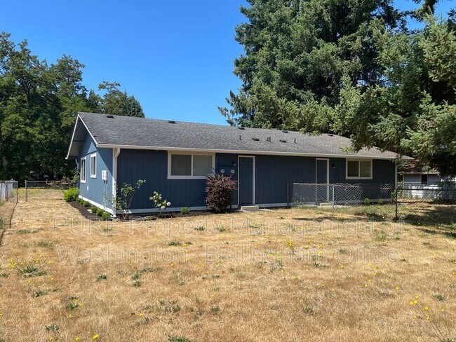 Building Photo - 9119 Rainbow Ln