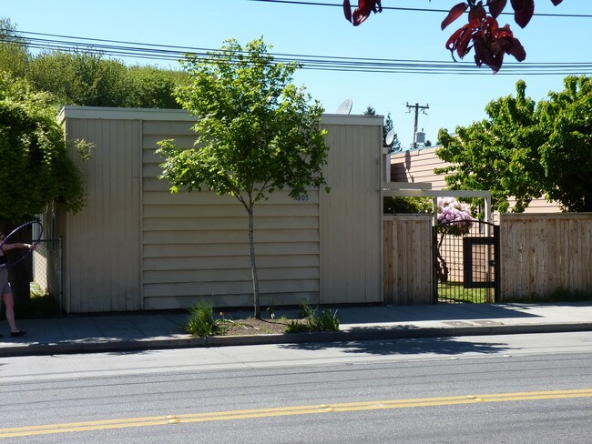 Foto del edificio - 8805 14th Ave S