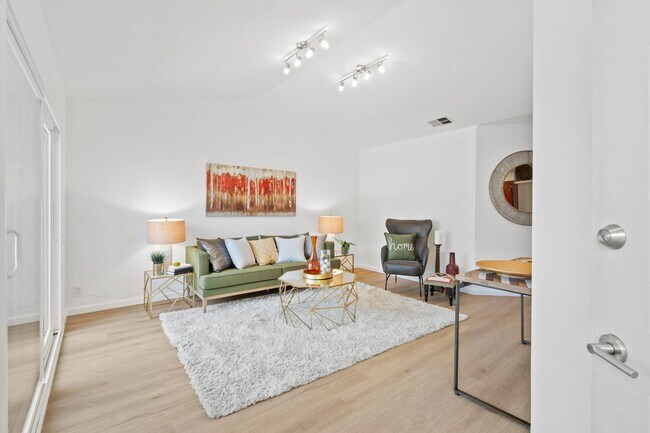Foto del edificio - 2936 Flint St