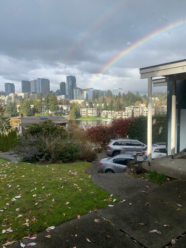 Foto del edificio - 9635 SE Shoreland Dr