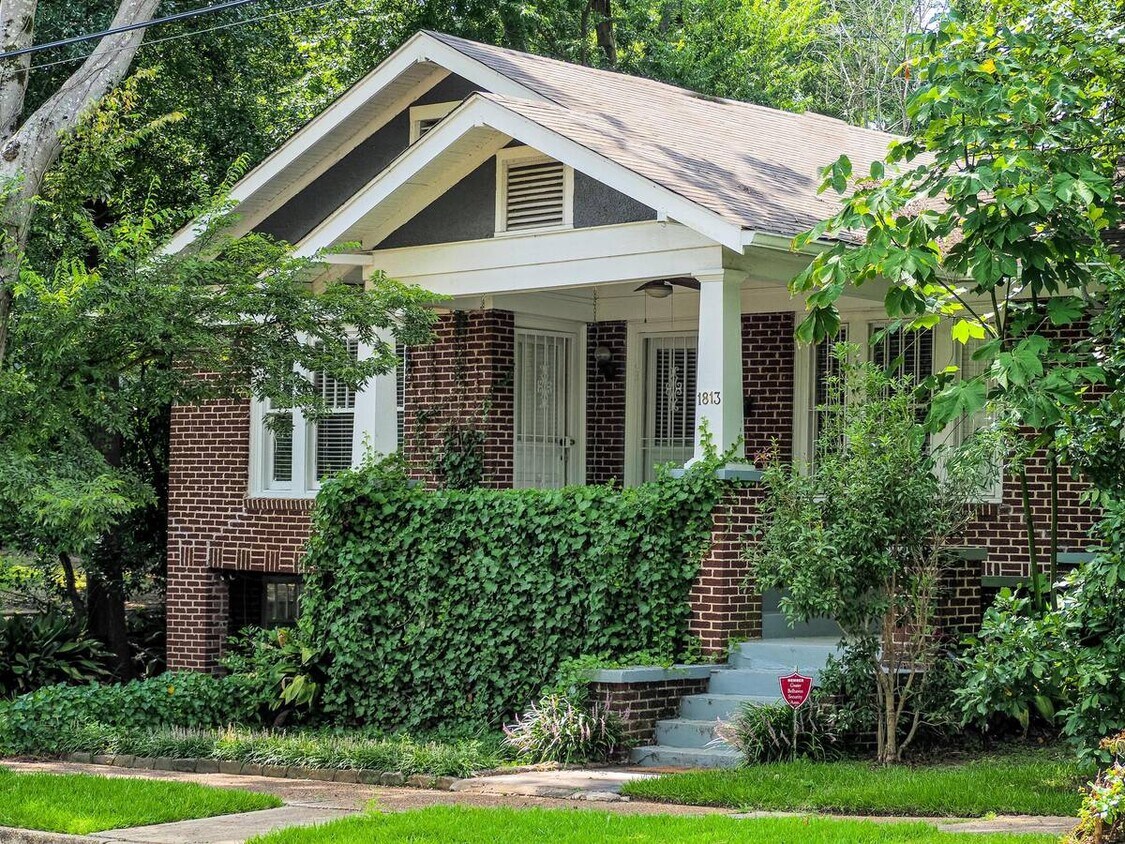 1813 Pine St, Jackson, MS 39202 House Rental in Jackson, MS