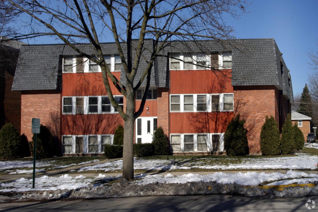 Primary Photo - 1288 Perry St
