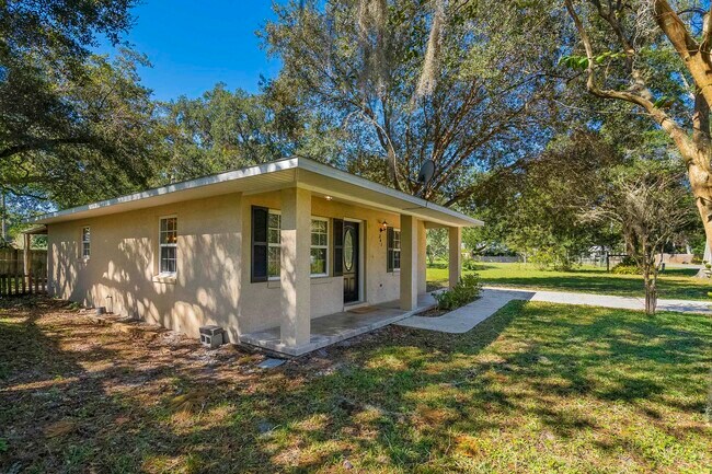 Foto del edificio - 241 Cantio Ave