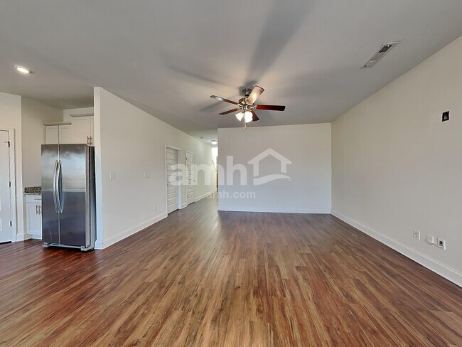 Foto del edificio - 5026 Mountain Springs Rd