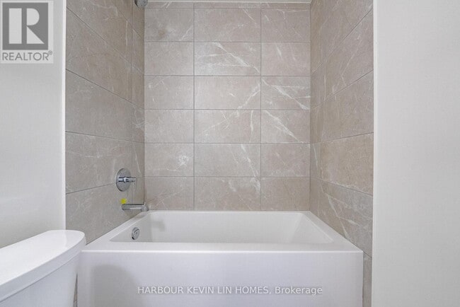 Building Photo - 6 David Eyer Rd