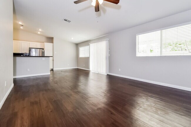 Building Photo - 5421 Ash Meadows Way