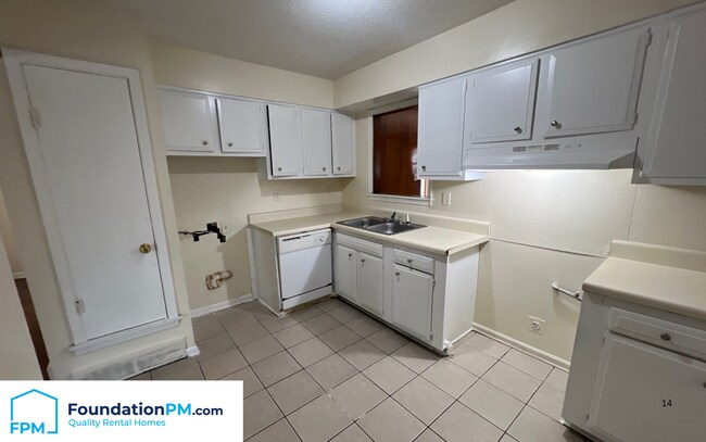 Foto del edificio - 4200 Arrowhead Rd