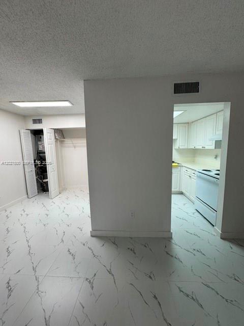 Foto del edificio - 8309 SW 142nd Ave