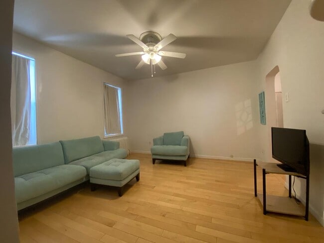 Building Photo - 325 79th St